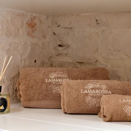 Lamarossa Trulli & Bed & Breakfast 4*