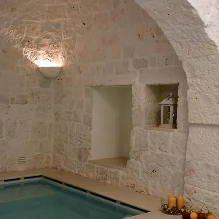 Bed & Breakfast Lamarossa Trulli &