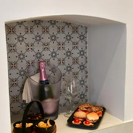 Lamarossa Trulli & Bed & Breakfast *