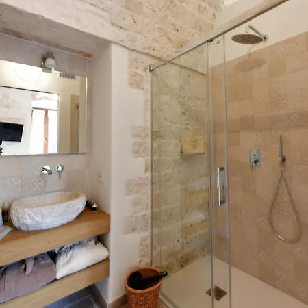 Lamarossa Trulli & Bed & Breakfast *