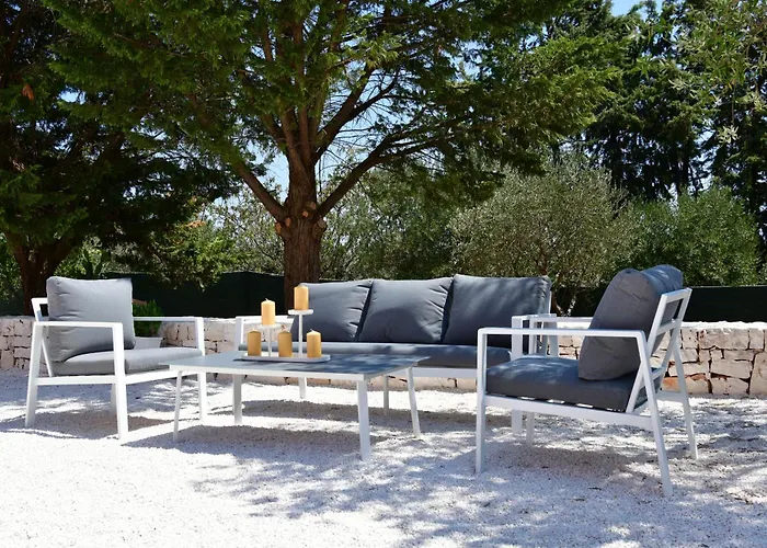 Lamarossa Trulli & 4*