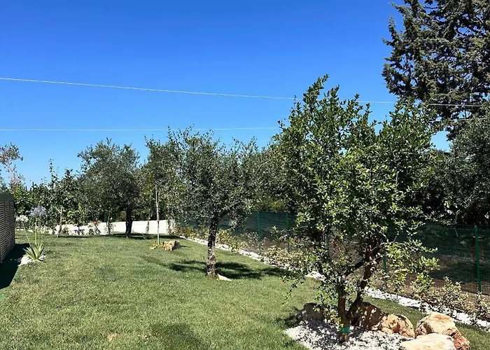 Lamarossa Trulli & 4*